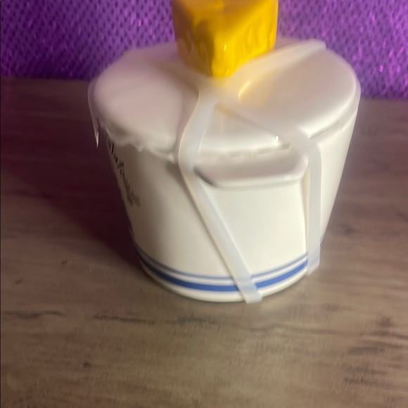 Disney Ratatouille Remy Baking Dish With Cheese Wedge Lid Ceramic - Picture 4 of 7